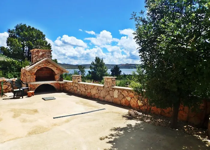 Adria With Seaview * Seline