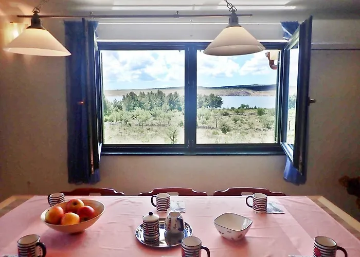 Adria With Seaview سيلين