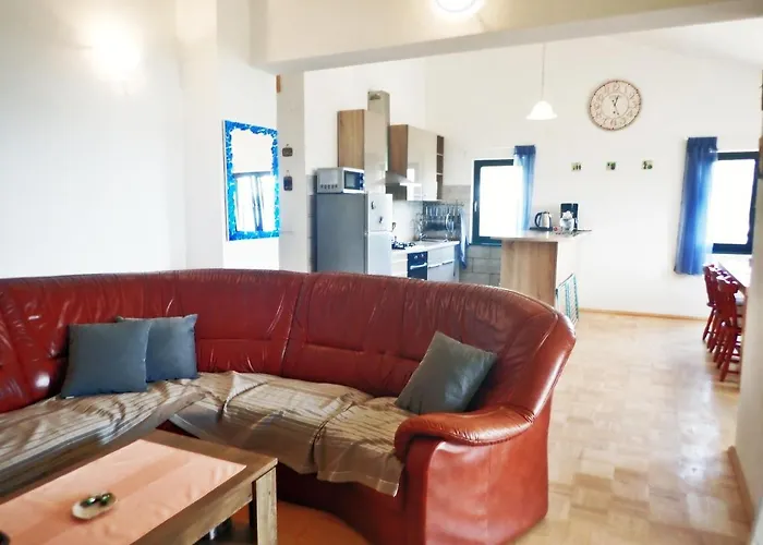 Adria With Seaview * سيلين