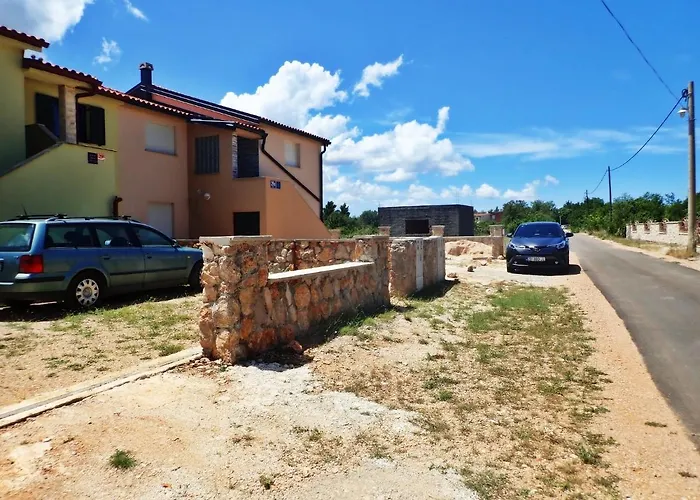 Adria With Seaview Appartement