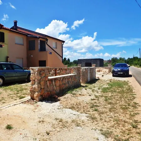Adria With Seaview Apartment