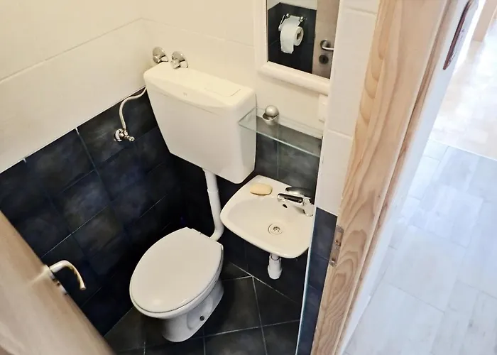 Adria With Seaview *